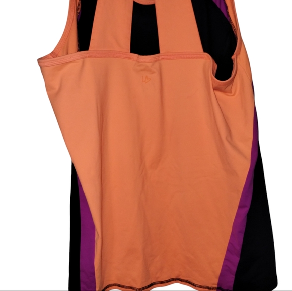 Size 18/20 Active Work Out Top - Picture 3 of 8